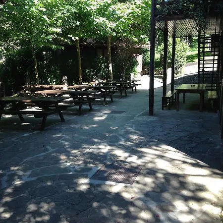 Gaztainuzketa Mendi-etxeak Сasa de vacaciones Leintz-Gatzaga (Salinas de Léniz)